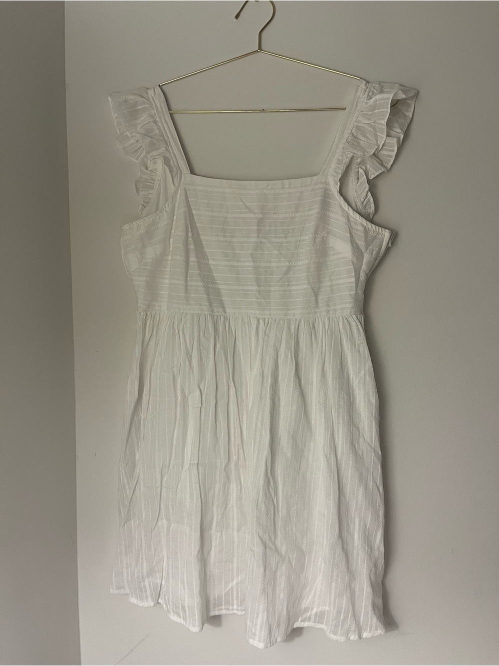 Francesca’s Mi Ami Flutter Sleeve White Dress with Bows